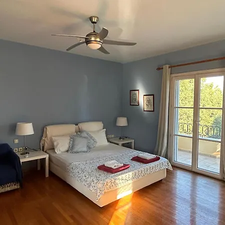 Дом отдыха Spacious House Close To And Corfu Town *