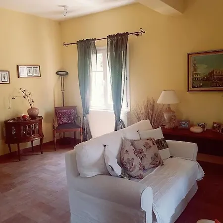 Dom wakacyjny Mansion Like House Close To And Corfu Town Gastouri (Corfu)